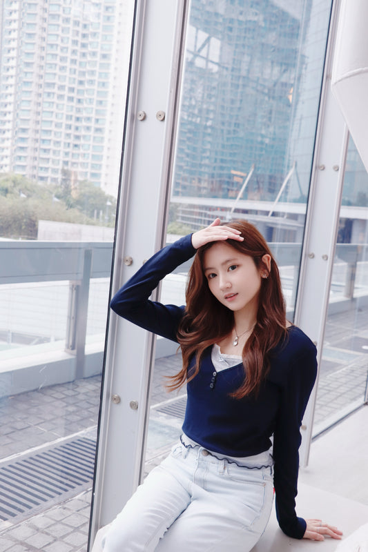 假兩件併色蝴蝶結衫