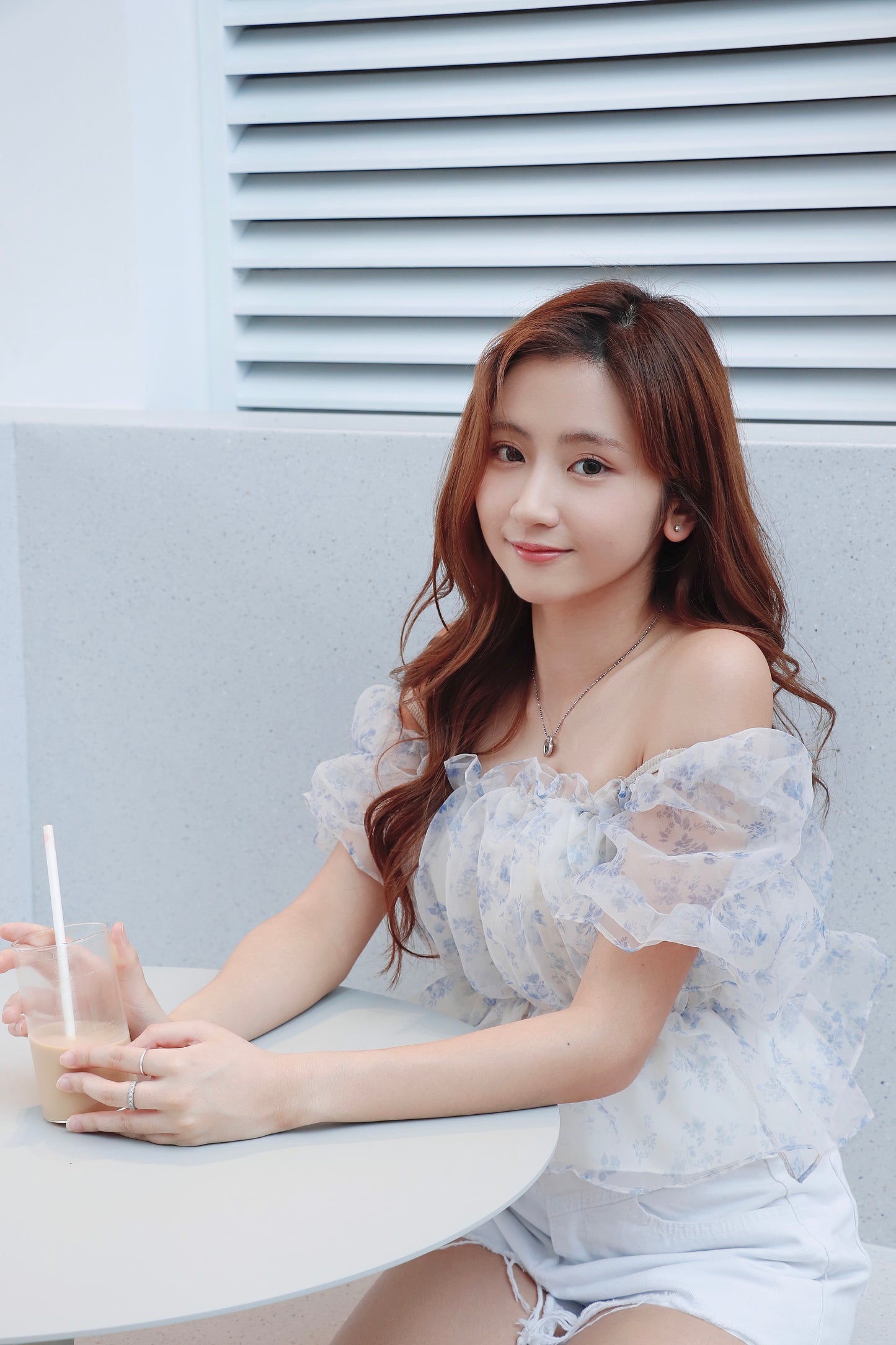 薄紗碎花兩著泡泡袖衫