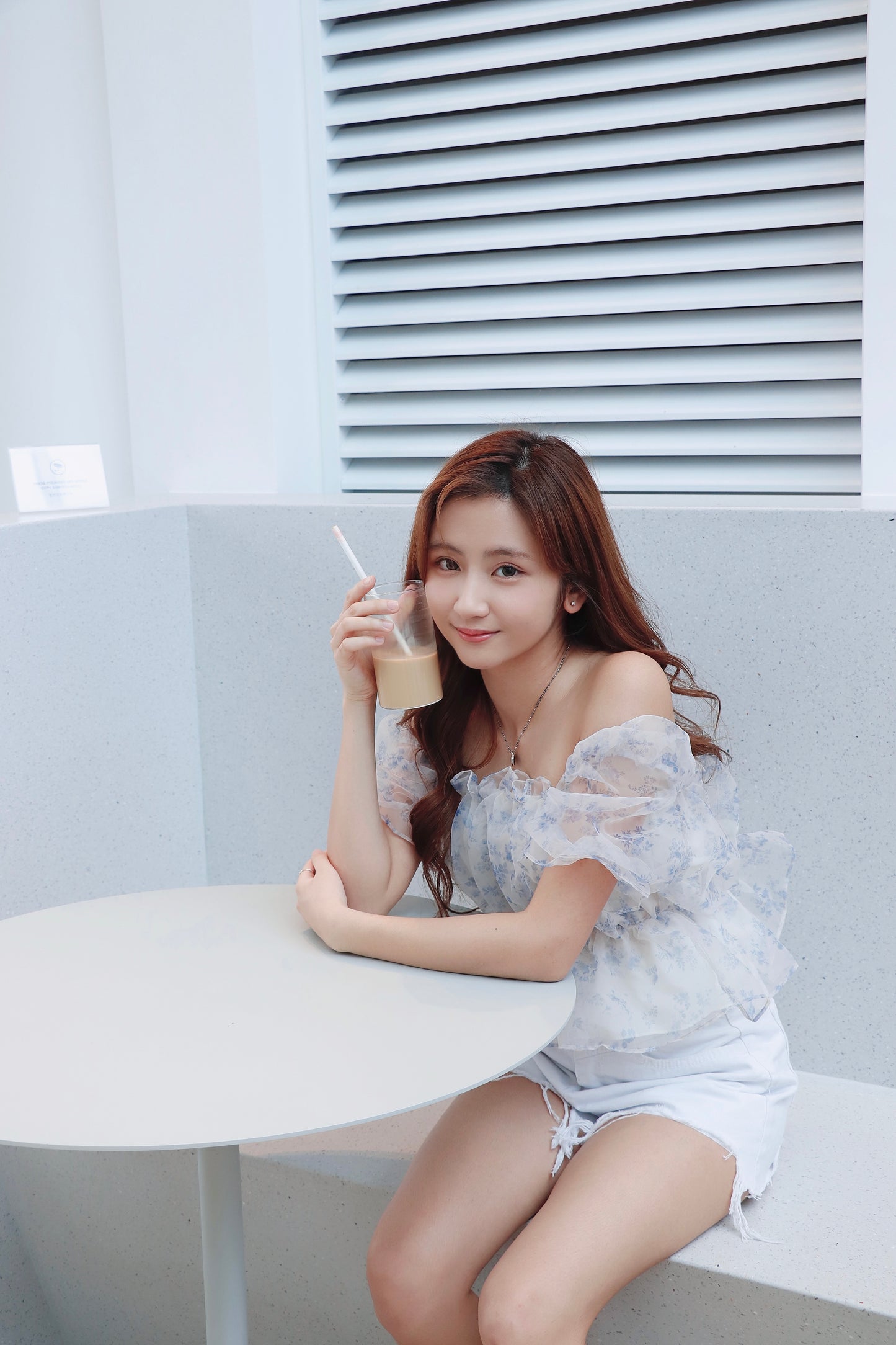 薄紗碎花兩著泡泡袖衫