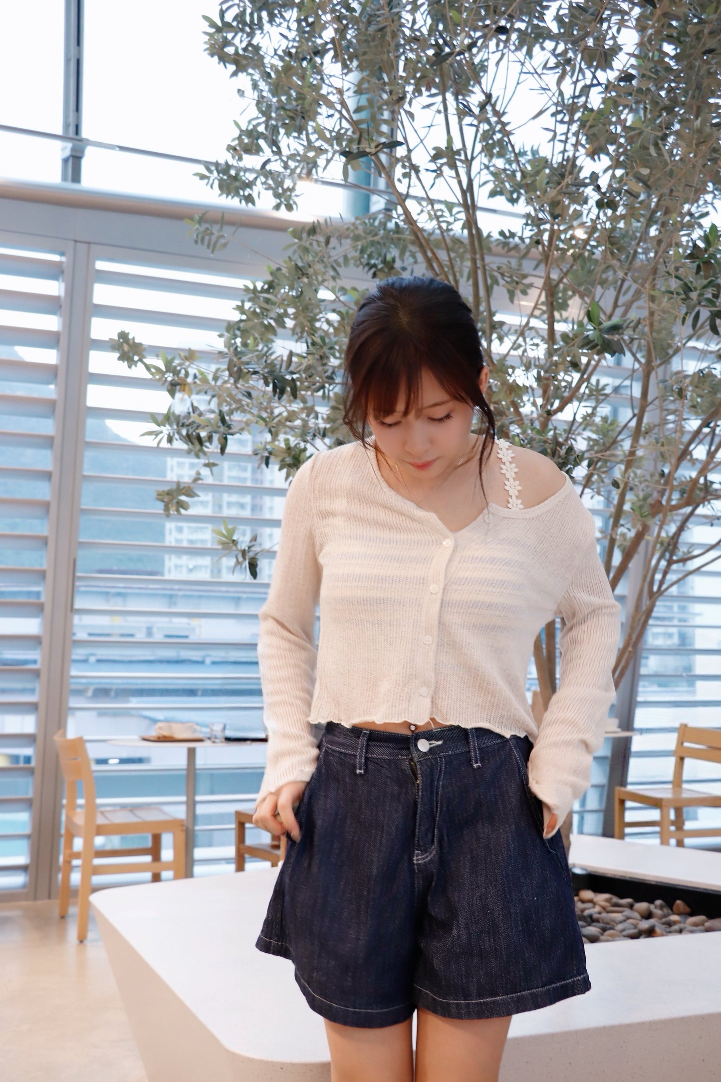 刺繡小花吊帶條紋 Bra Top