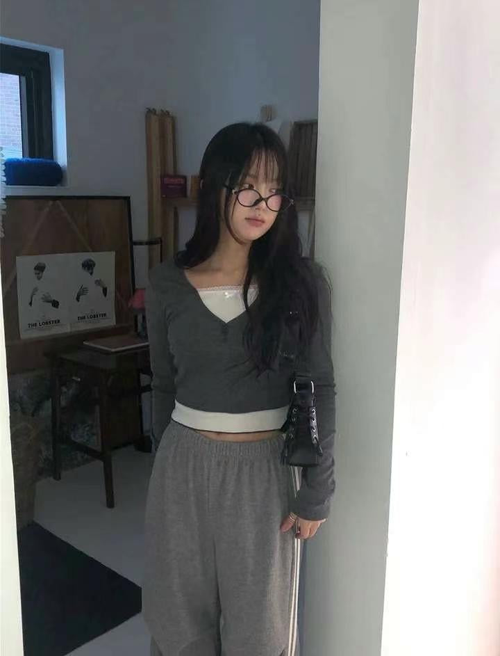 假兩件併色蝴蝶結衫