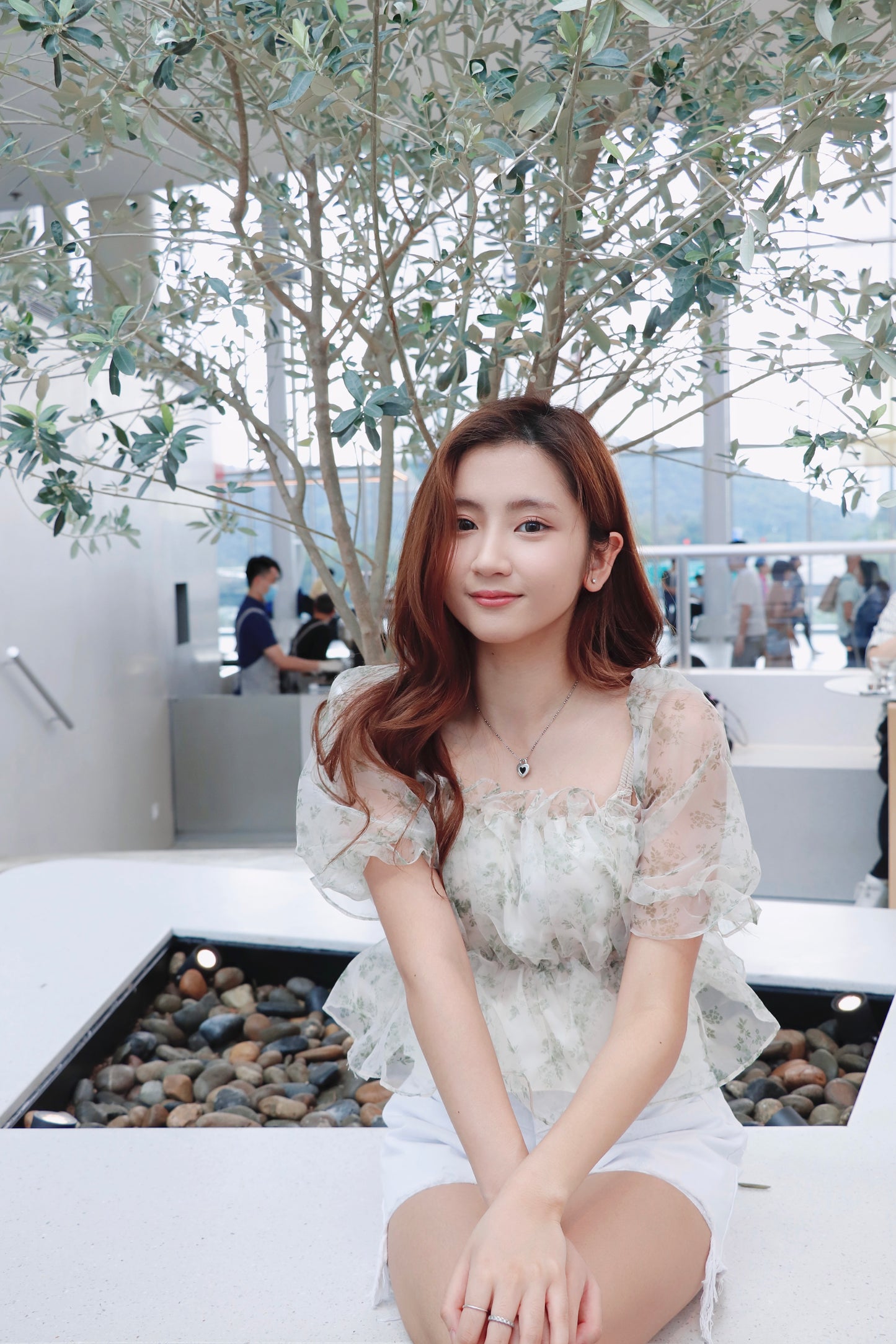 薄紗碎花兩著泡泡袖衫